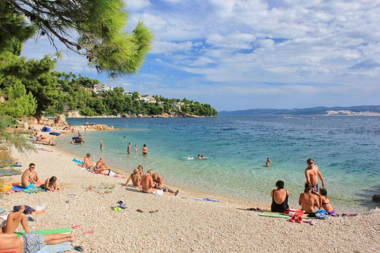 Apartments By The Sea Nemira, Omis - 5884 Tice المظهر الخارجي الصورة