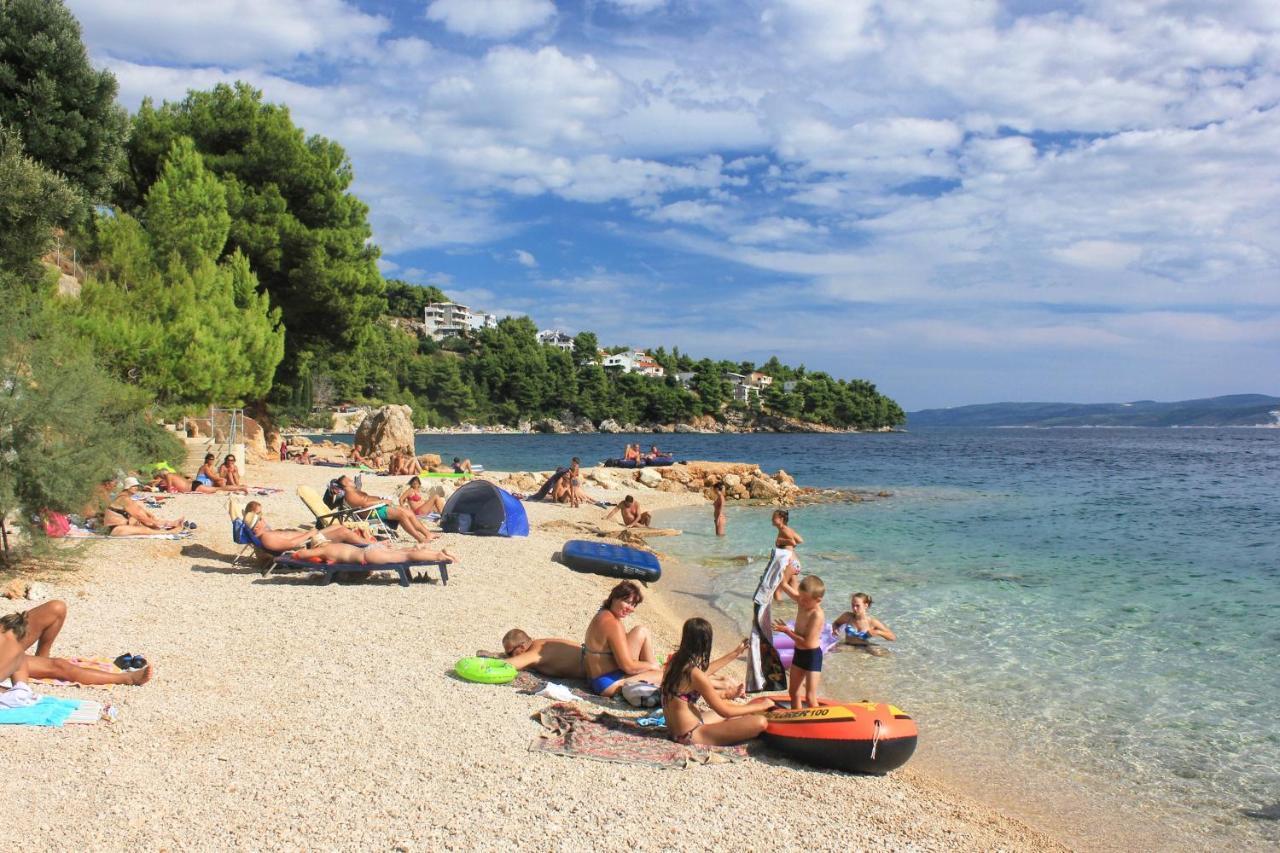 Apartments By The Sea Nemira, Omis - 5884 Tice المظهر الخارجي الصورة